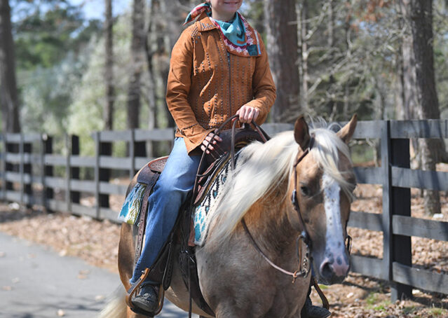 031-Davis-AQHA-Golden-Palomino-Flaxen-blonde-trails-arena-reining-ranch-kids-family-husband-quiet-bombproof